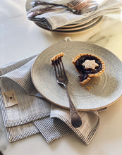 Load image into Gallery viewer, Hemp-Linen Napkins Set of 4
