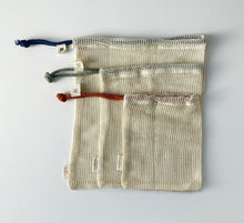 Load image into Gallery viewer, Produce Bags: Set of 3 Plus Zipped Pouch