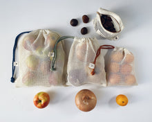 Load image into Gallery viewer, Produce Bags: Set of 3 Plus Zipped Pouch